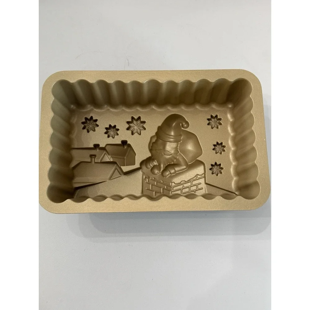 Cast Aluminum Santa‎ On Rooftop Loaf Baking Pan 8.5 x 5.5 Christmas Holiday Aldi